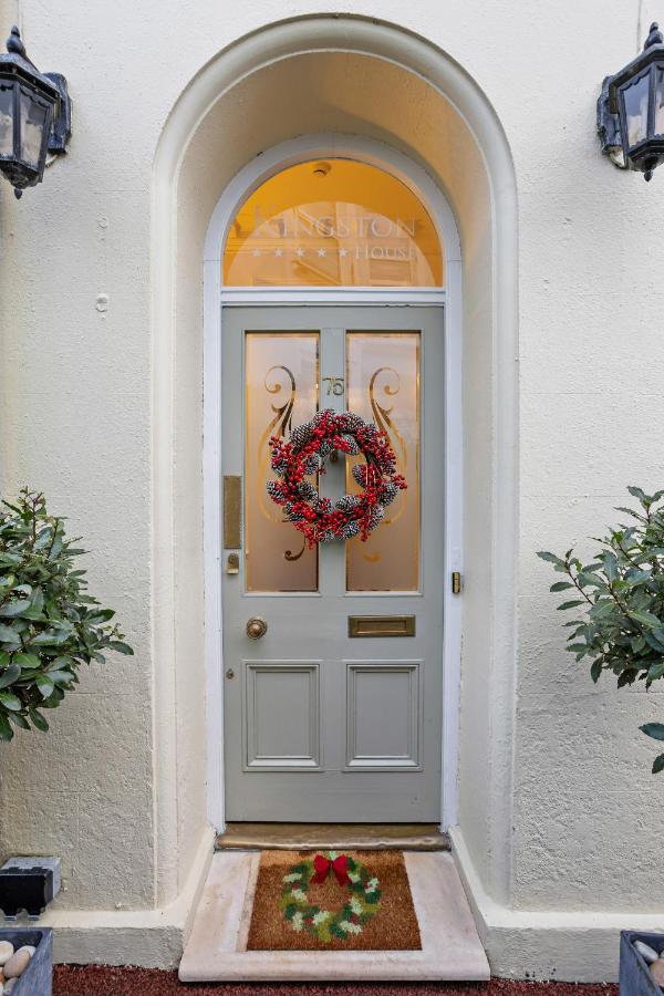 Bed & Breakfast Kingston House 5*